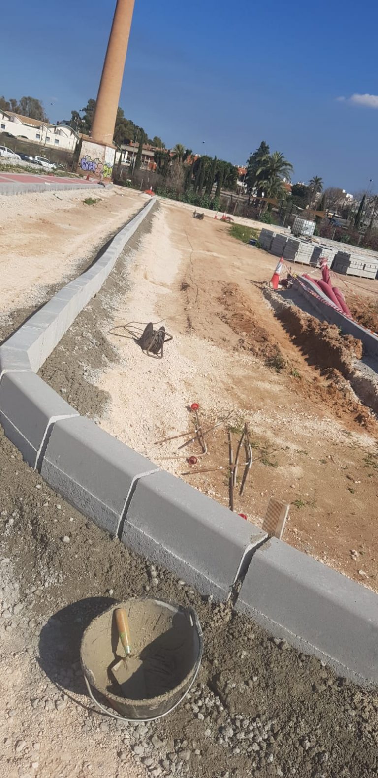 Lee más sobre el artículo COLOCACION BORDILLOS DE HORMIGON BARRIOMAR-MURCIA